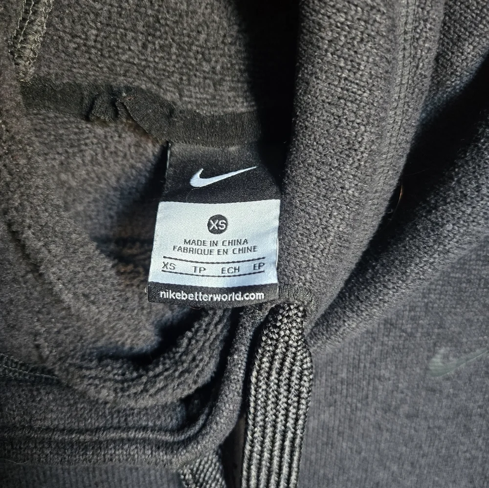 Nike therma fit grey hoodie